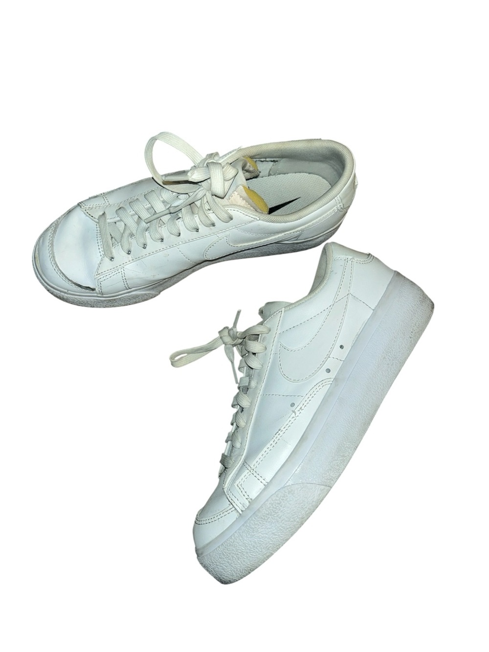 Nike Women’s blazer low platform